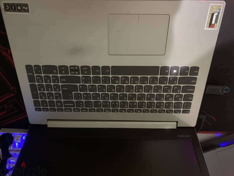 Lenovo 4