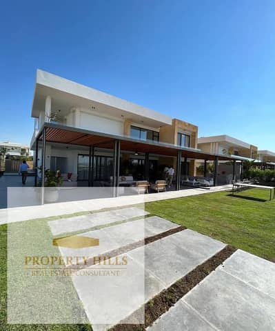 Villa for Sale No Down Payment Longest Payment Period Open View on Landscape Best Price Prime Location in a Compound Shorouk City New Cairo