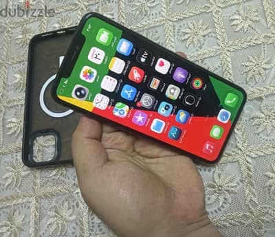 iphone 11 pro max  256   متاح بدل اندرويد وهاخد فرق