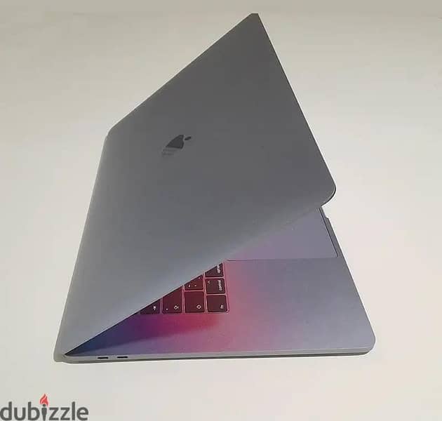 MacBook pro 15-inch 2019 2