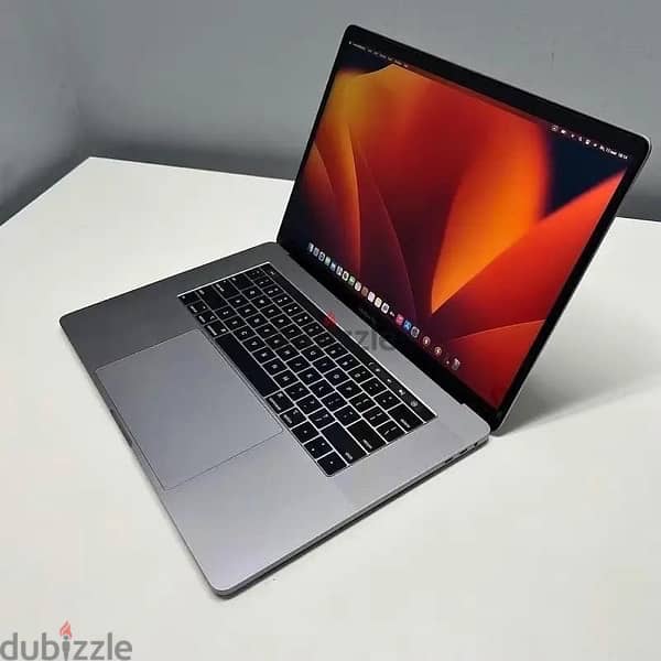 MacBook pro 15-inch 2019 8