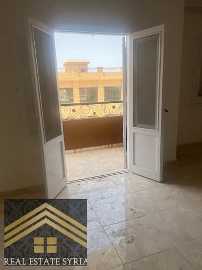 شقه بحي النوادي بجوار نادي سيتي كلاب ونادي الشروق الرياضي 3غرف وحمام دور اول وثالث