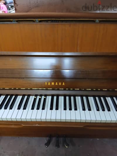 بيانوياماها (Yamaha Upright Piano) ياباني أصلي للبيع