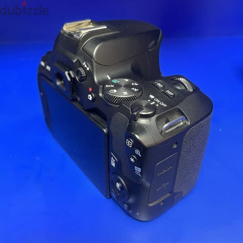 canon 250D 4