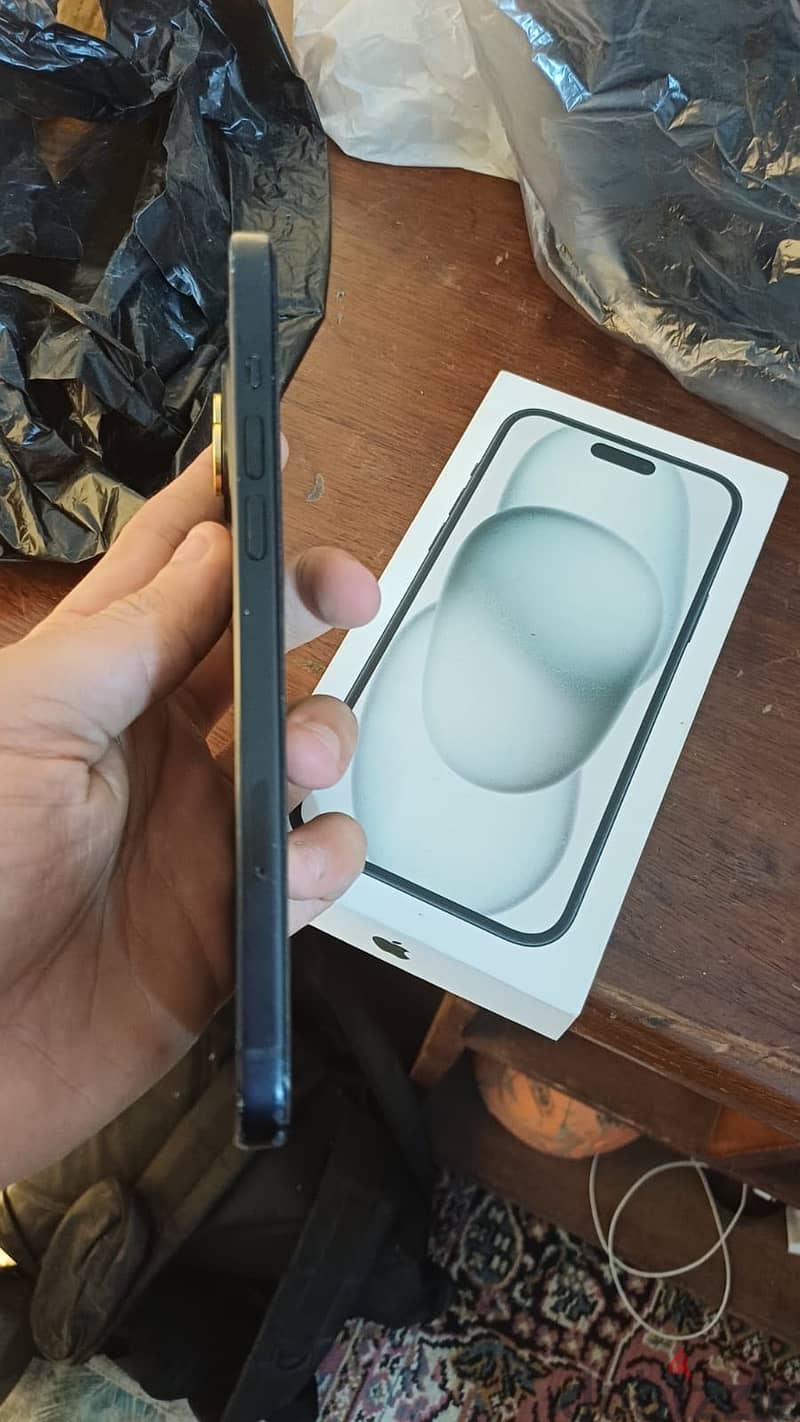Apple - iPhone 15 plus 3