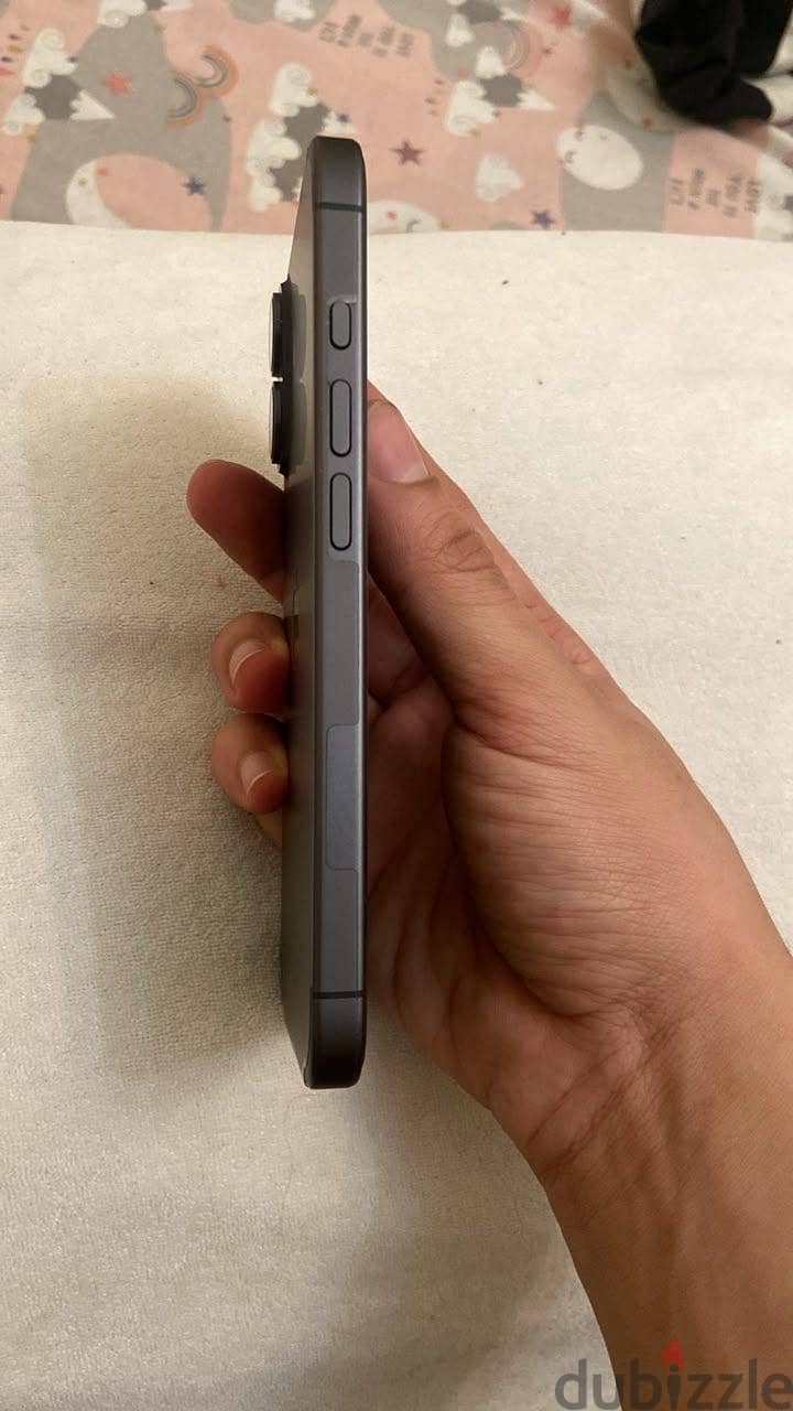 Apple - iPhone 17 3