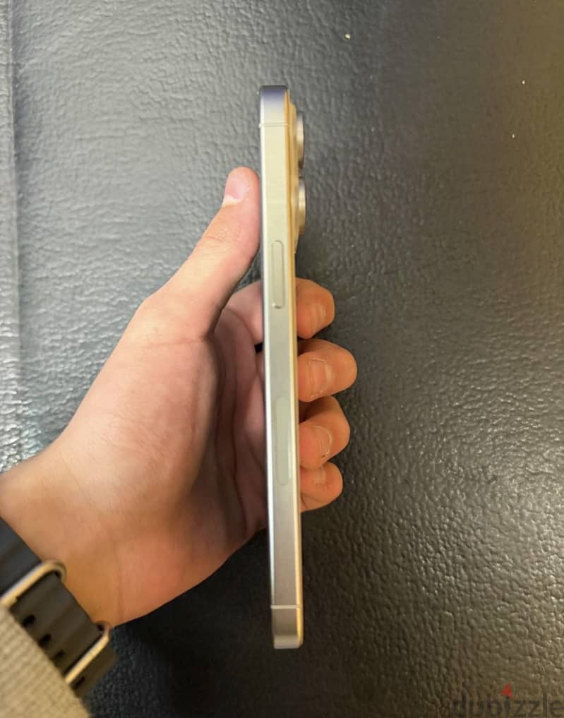 IPhone 15 Pro Max 5