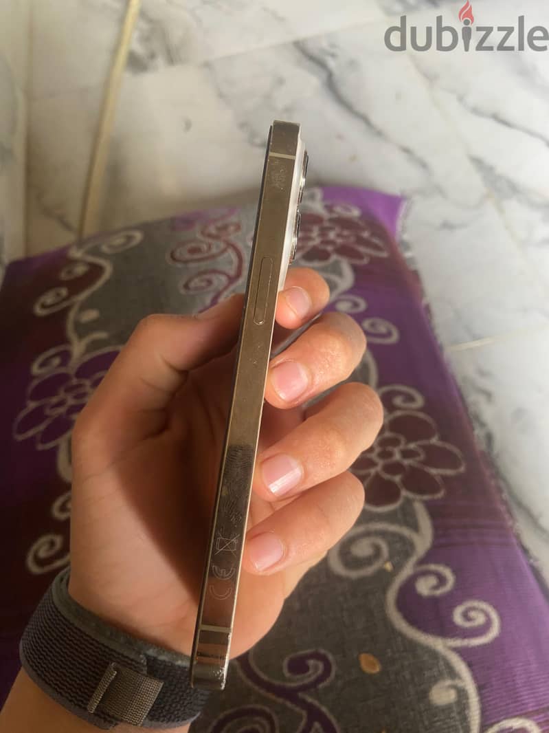 آبل - آيفون 13 برو 3
