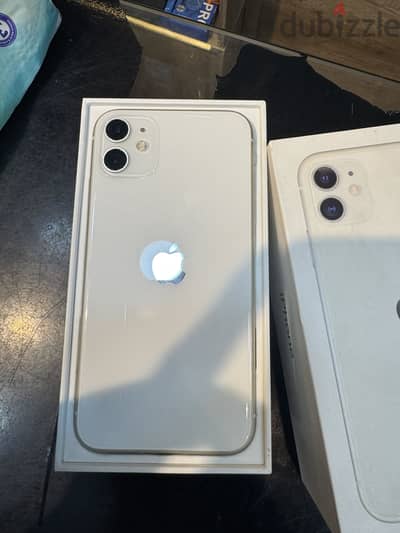 Apple - iPhone 11 Apple - iPhone 11