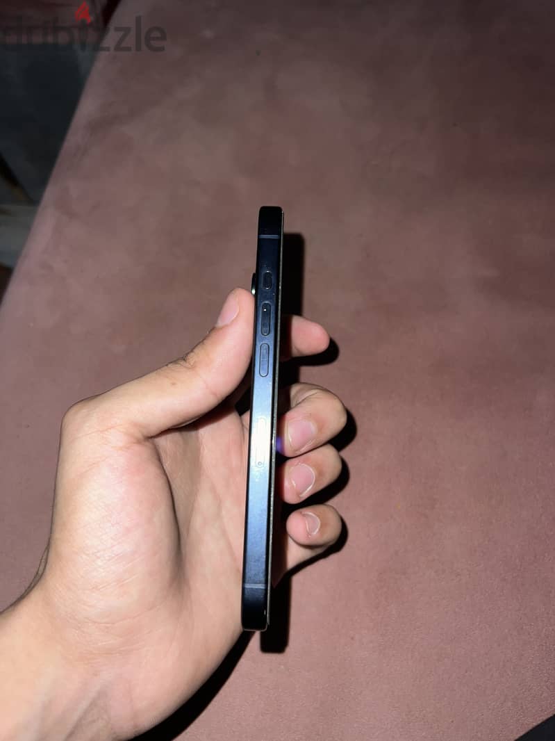 Apple - iPhone 15 Pro 2