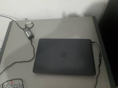 لابتوب بحالة جيدة جدا