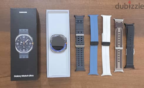 Galaxy Watch Ultra 32 GB + 4 Modern Bands + Extra charger