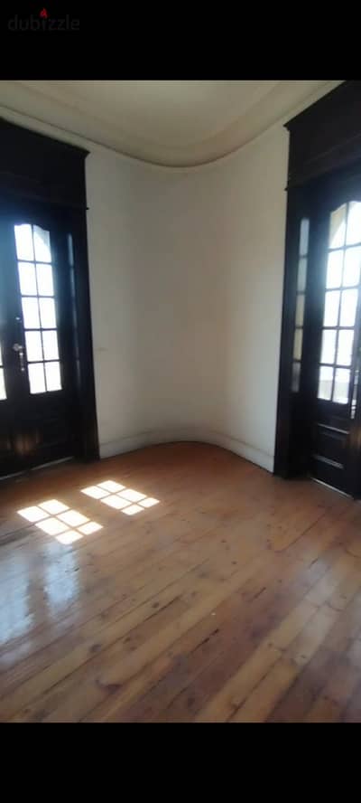 Office with an area of 140 meters, 4 rooms, facing Tahrir, Downtown, 25 thousand
