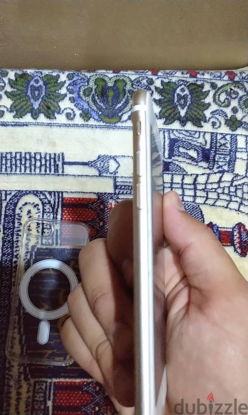 آبل - آيفون 7 7