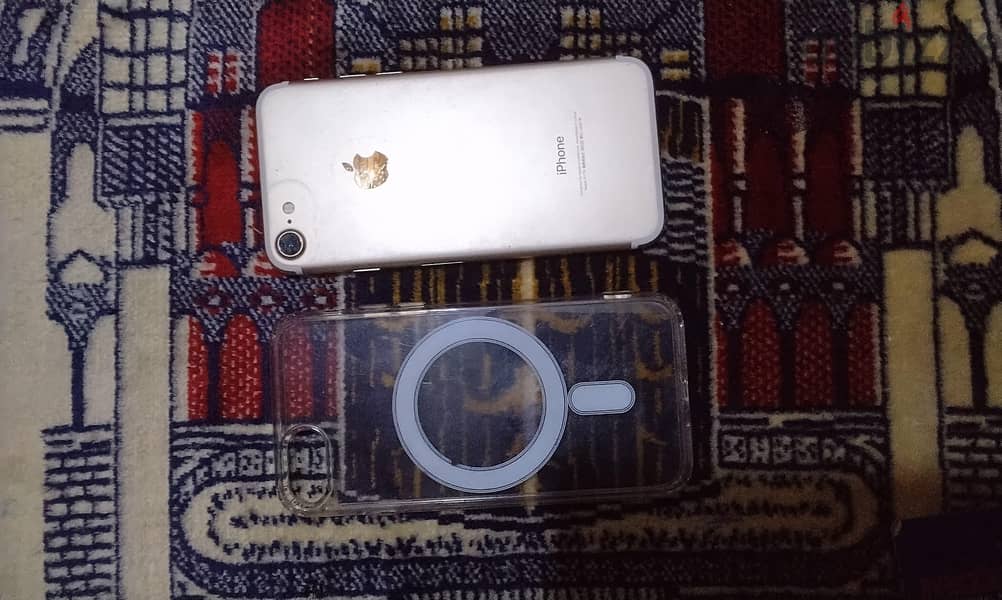 آبل - آيفون 7 8