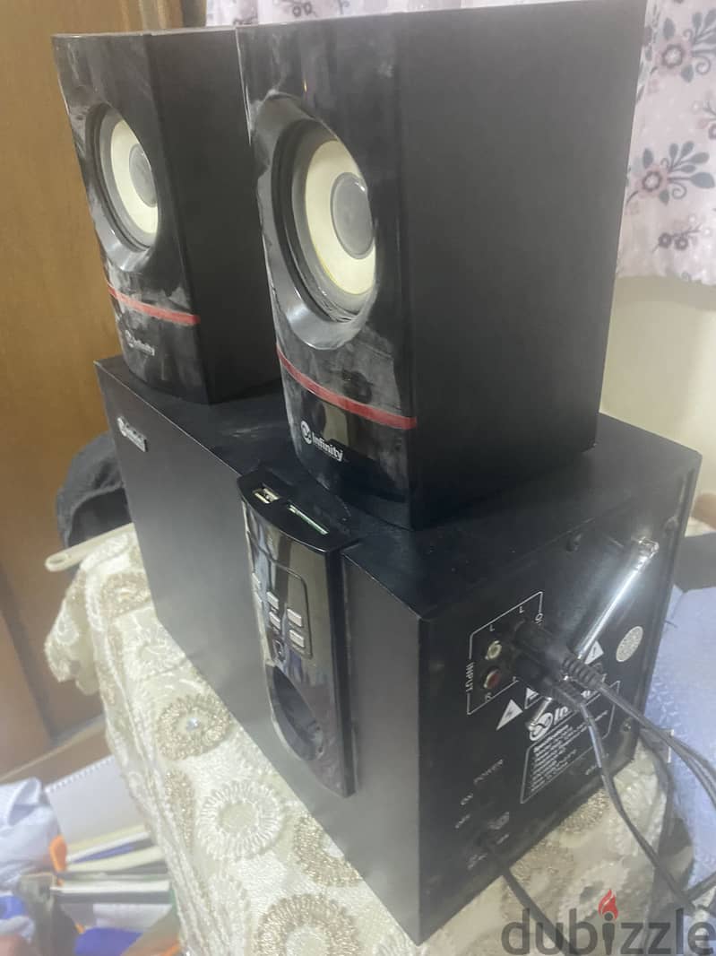 Speaker good base quality. 1