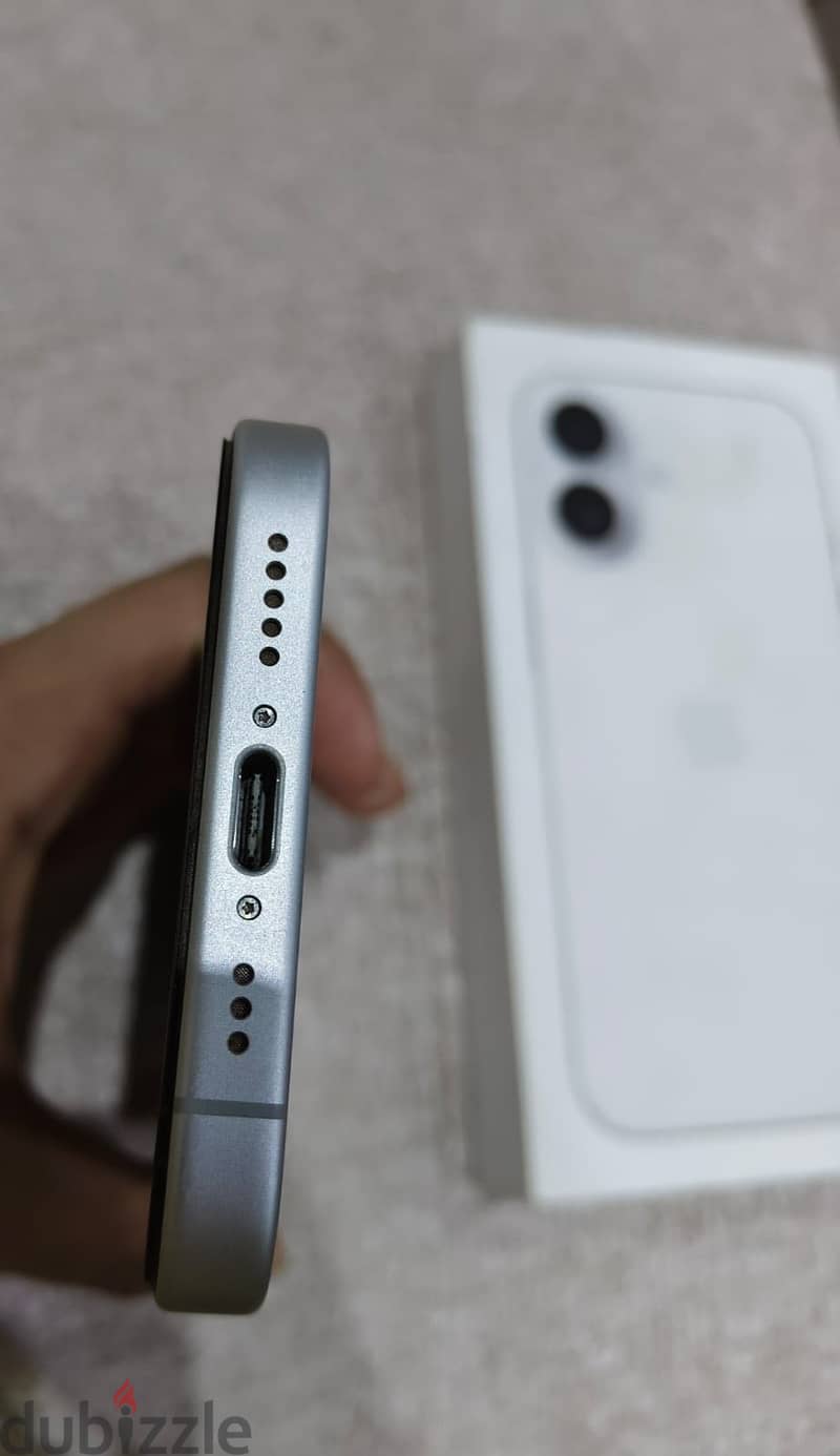 Apple - iPhone 17 4