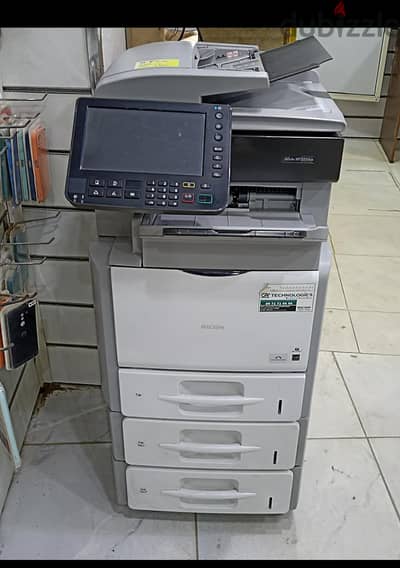 مكنة تصوير ريكو ٥٢١٠