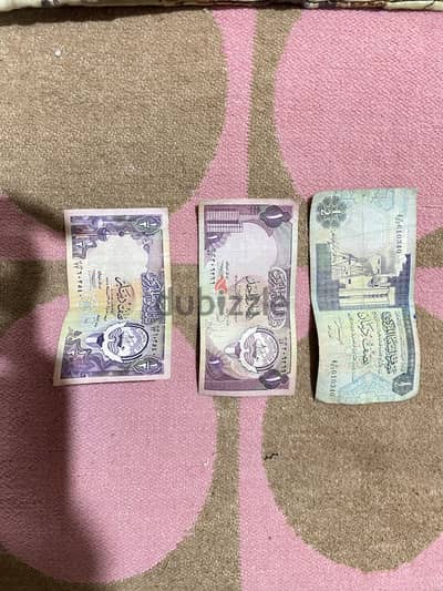 عملات قديمه