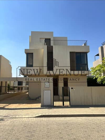 فيلا مستقلة فى سوديك ايست xv لوكيشن مميز بسعر مناسب  في هيليوبوليس الجديدة sodic east new Heliopolis