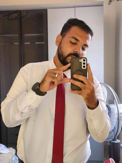 احمد مصطفي 