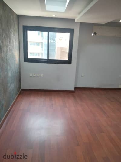 Office 3 rooms air-conditioned Al-Duwal Al-Arabiah Street Al-Raisi