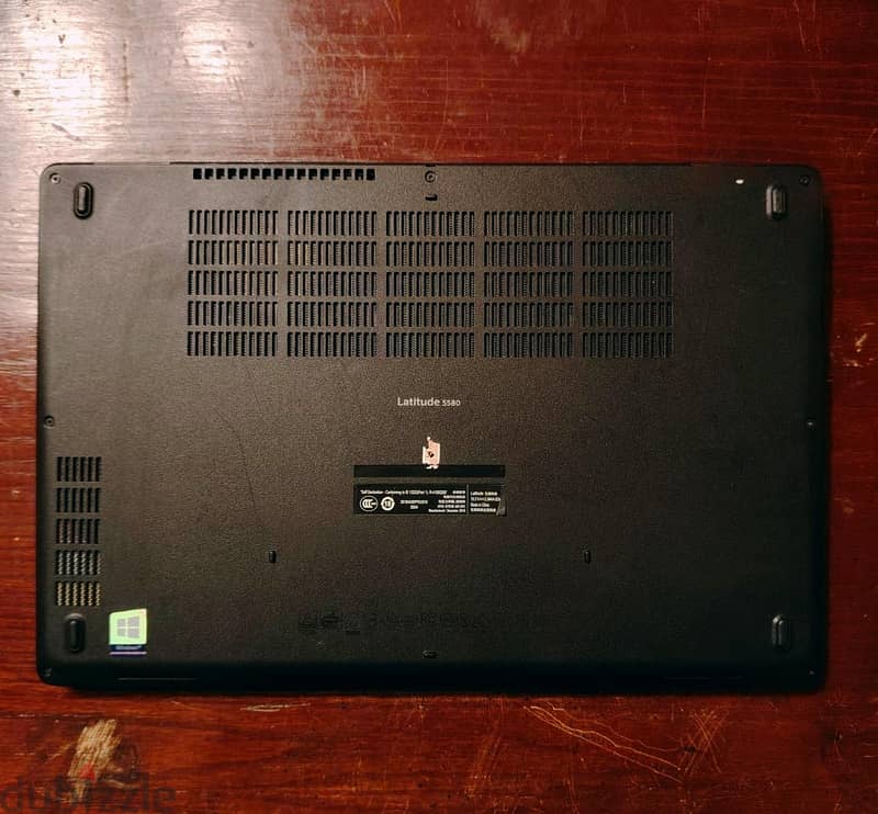 Dell Latitude 5580 / dedicated graphics version 1