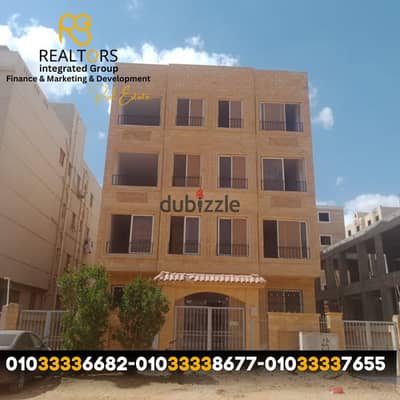 عمارة 1500 م للبيع أو للإيجار بالكامل في التوسعات الشمالية
