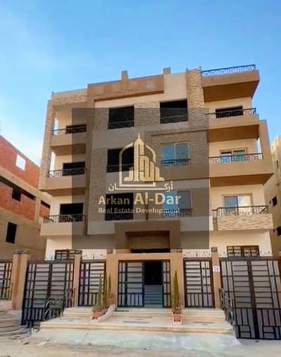شقة لقطه في أميز مكان فى  في التوسعات الشمالية تاني نمرة من محور البوليفارد بإطلالة مفتوحة على جاردن هيلز وقريبة من ماونتن فيو الشيخ زايد - 6 أكتوبر