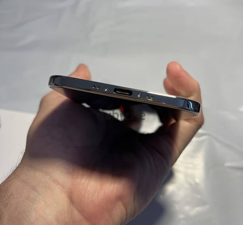 Apple iPhone 17 Air 6