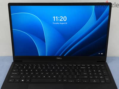 Dell Vostro 5590 بحالة ممتازة جدًا، الجهاز نظيف جدًا ومفيهوش أي خدوش،