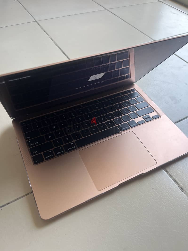 Apple Macbook air 13 inch 2