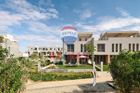 Apartment under market price in very prime location - delivery 2027 for resale