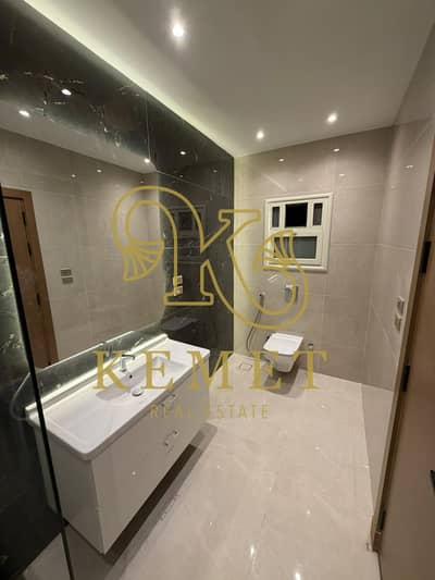200 sqm ultra-super-lux apartment in South Academy. 2nd floor, fully north-facing, 3 bedrooms, master, 2 baths, elevator. EGP 9.6M instead of 11M.