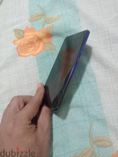Huawei Mate 20 محتاج شاشه فقط