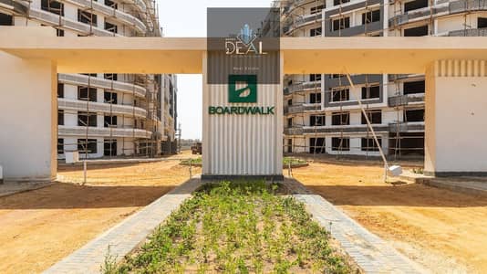 شقه للبيع جاهزه للمعاينه استلام فورى بجانب الجامعه البريطانيه بالقرب من البرج الايقونى والنهر الاخضر والميجا مول بمنطقه ار 7 بالعاصمه الاداريه الجديده