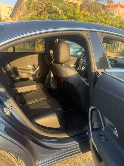 Mercedes-Benz CLA 200 2022 Metallic