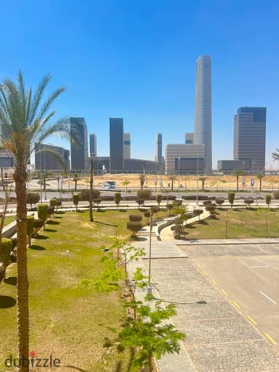للبيع شقه 122م فيو الابراج تشطيب شركه استلام فوري مقدم مليون 500 الف والباقي اقساط حتي 7 سنوات تنازل فوري
