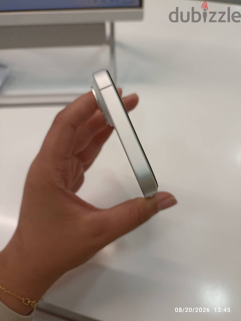 Apple - iPhone 16 1