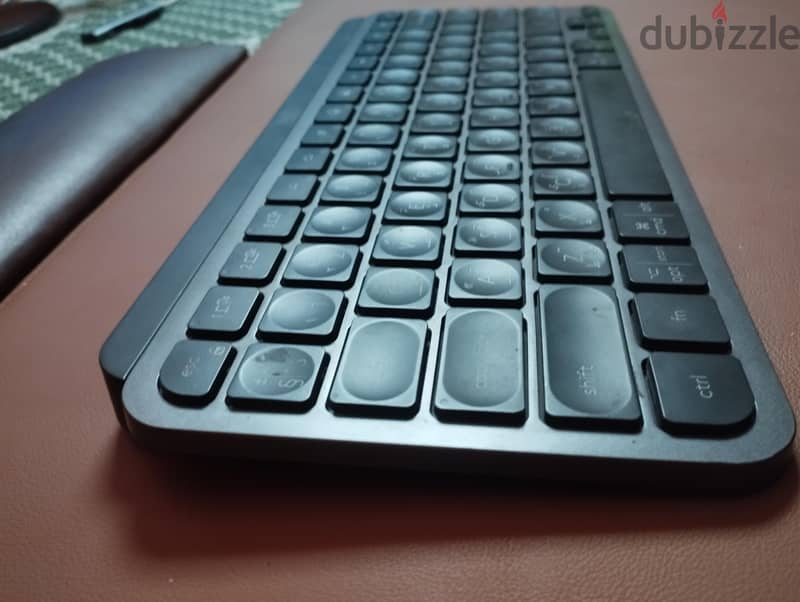 Logitech mx key mini Arabic and English layout keyboard 1