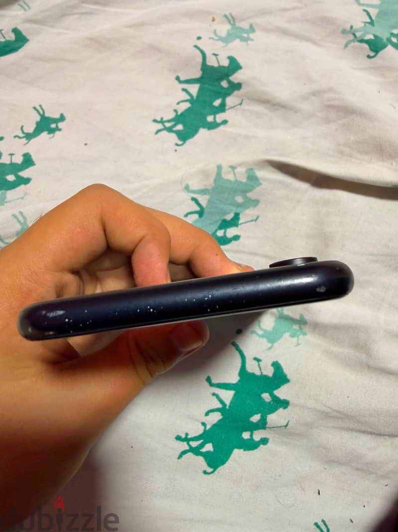Apple - iPhone XR 3