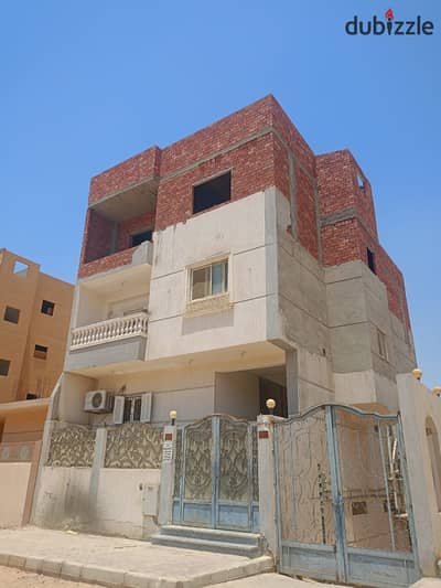 بيت في الحي السادس مدينة بدر