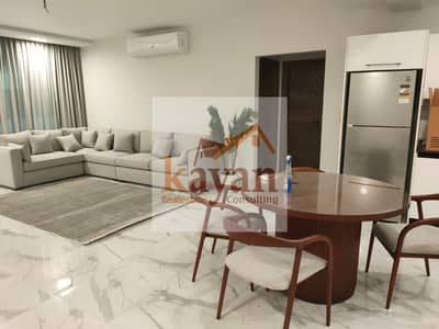 شقة للايجار مفروشة بالكامل بفرش مودرن في ليك فيو ريزيدنس