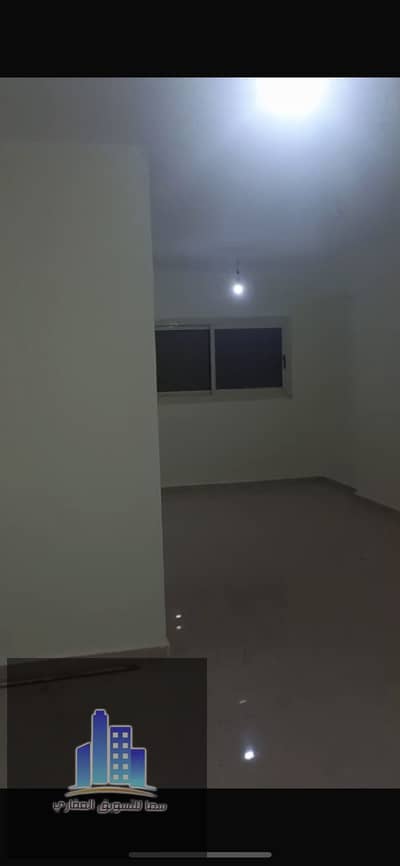 شقه للايجار بشارع ابن النفيس متفرع من شارع جمال عبدالناصر بالقرب من شارع ال ١٠٠ سوبر لوكس