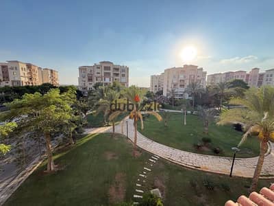 Apartment for sale in Madinaty, area 245, wide garden view completely