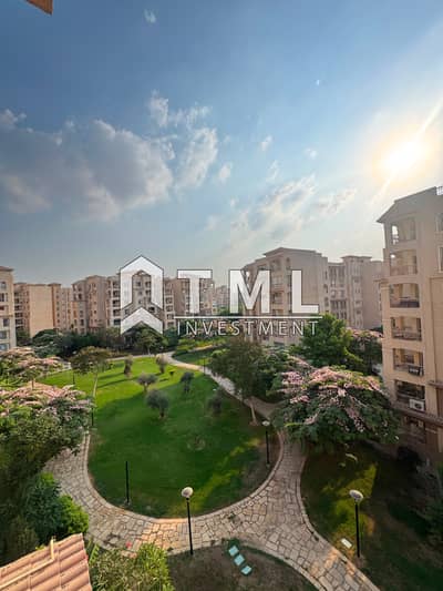Apartment for sale cash in Madinaty special finishes area 178 meters garden view