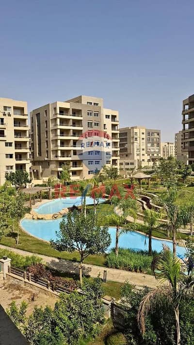 Finished apartment with kitchen & dressing - ready overlooking landscape and water feature for resale