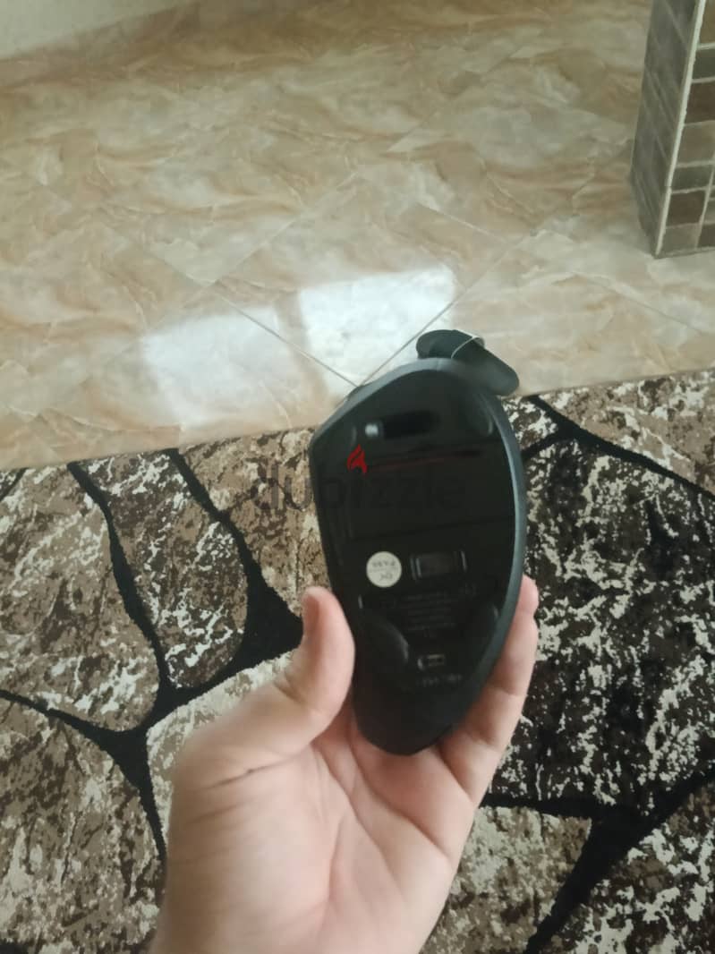 عايز USB للماوس دا 1
