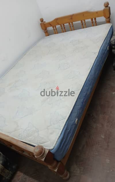 سرير عرض 120 سم + الملل + مرتبة سوست