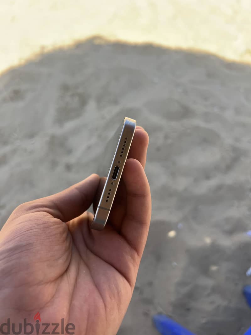 Apple - iPhone 15 Pro Max 2